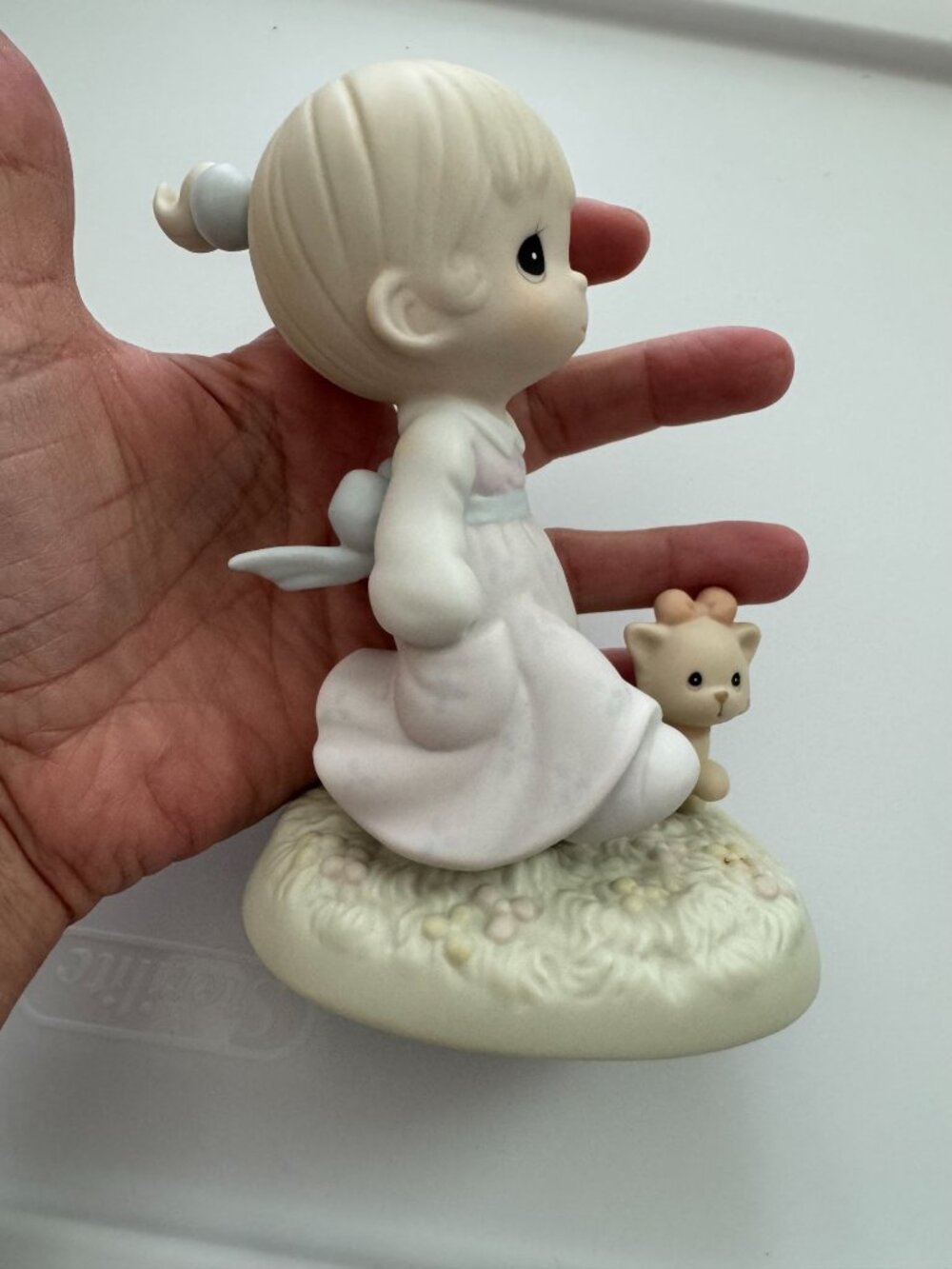 Vintage 1994 Precious Moments "Walk in the Sonshine" Figurine 524212